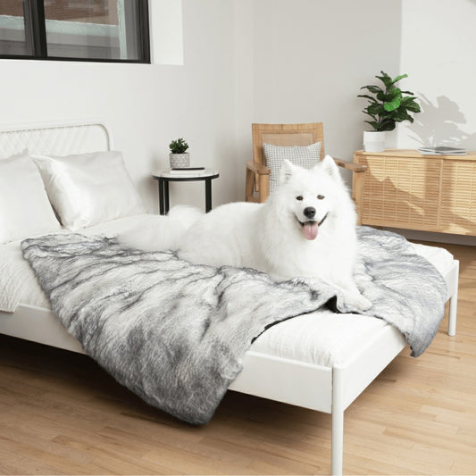 Plow & Hearth PupProtector™ Luxe Waterproof Faux Fur Blanket