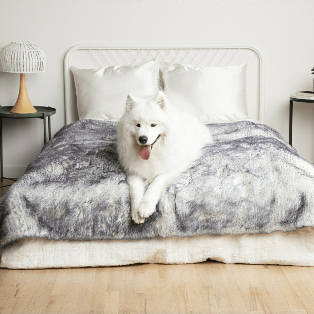 Plow & Hearth PupProtector™ Luxe Waterproof Faux Fur Blanket