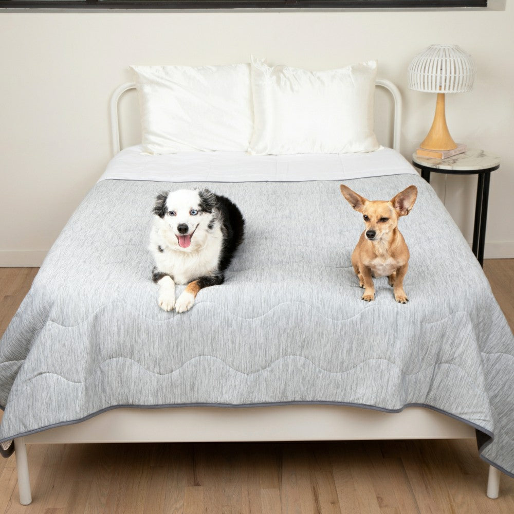 Plow & Hearth PupChill™ Cooling Waterproof Blanket - Arctic Grey