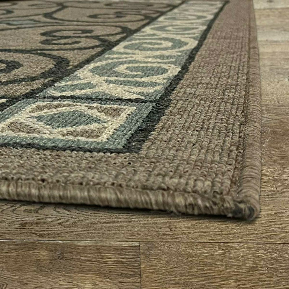 Plow & Hearth Eastly Scroll Polypropylene Rug