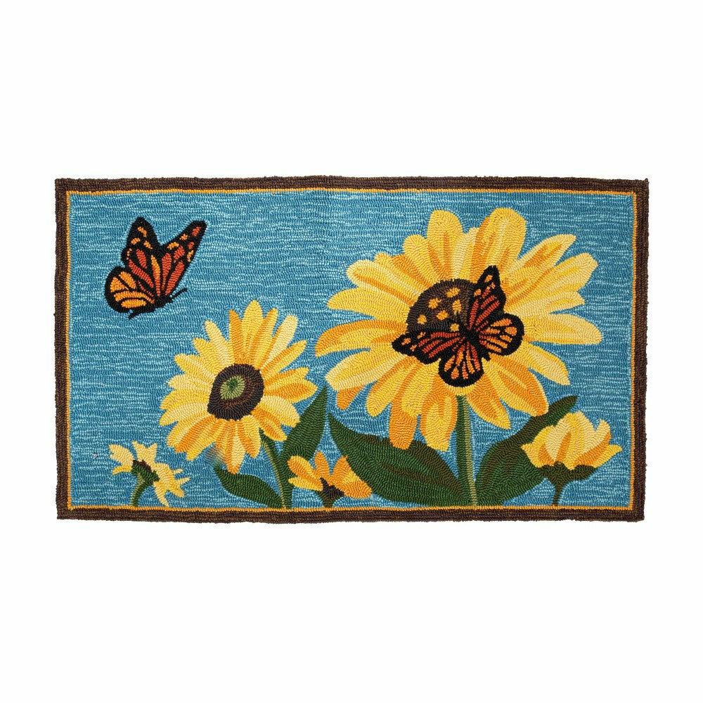 Plow & Hearth Indoor/Outdoor Sunflower and Butterfly Hooked Polypropylene Accent Rug