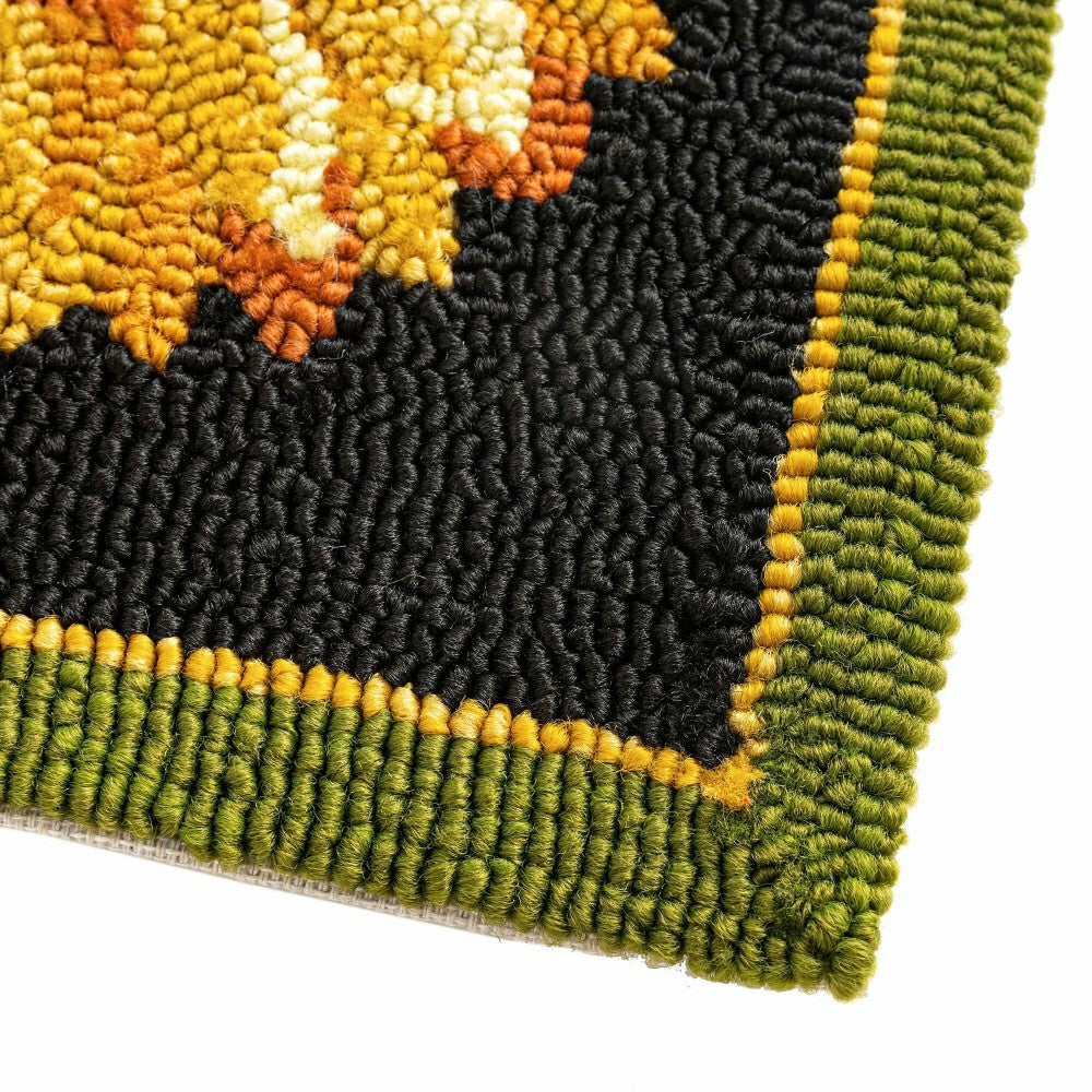 Plow & Hearth Indoor/Outdoor Sunflower Fields Hand-Hooked Polypropylene Accent Rug