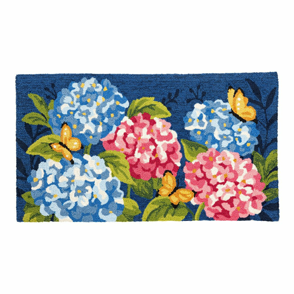 Plow & Hearth Vibrant Hydrangeas Indoor/Outdoor Hooked Rug 24"x42"