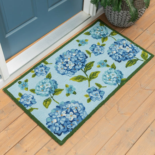 Plow & Hearth VivaStyle Indoor/Outdoor Hooked Rug, 24"x42", Hydrangea Haven