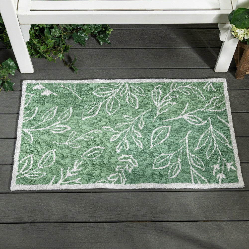 Plow & Hearth Verdant Greenery Indoor/Outdoor Hooked Rug 24"x42"