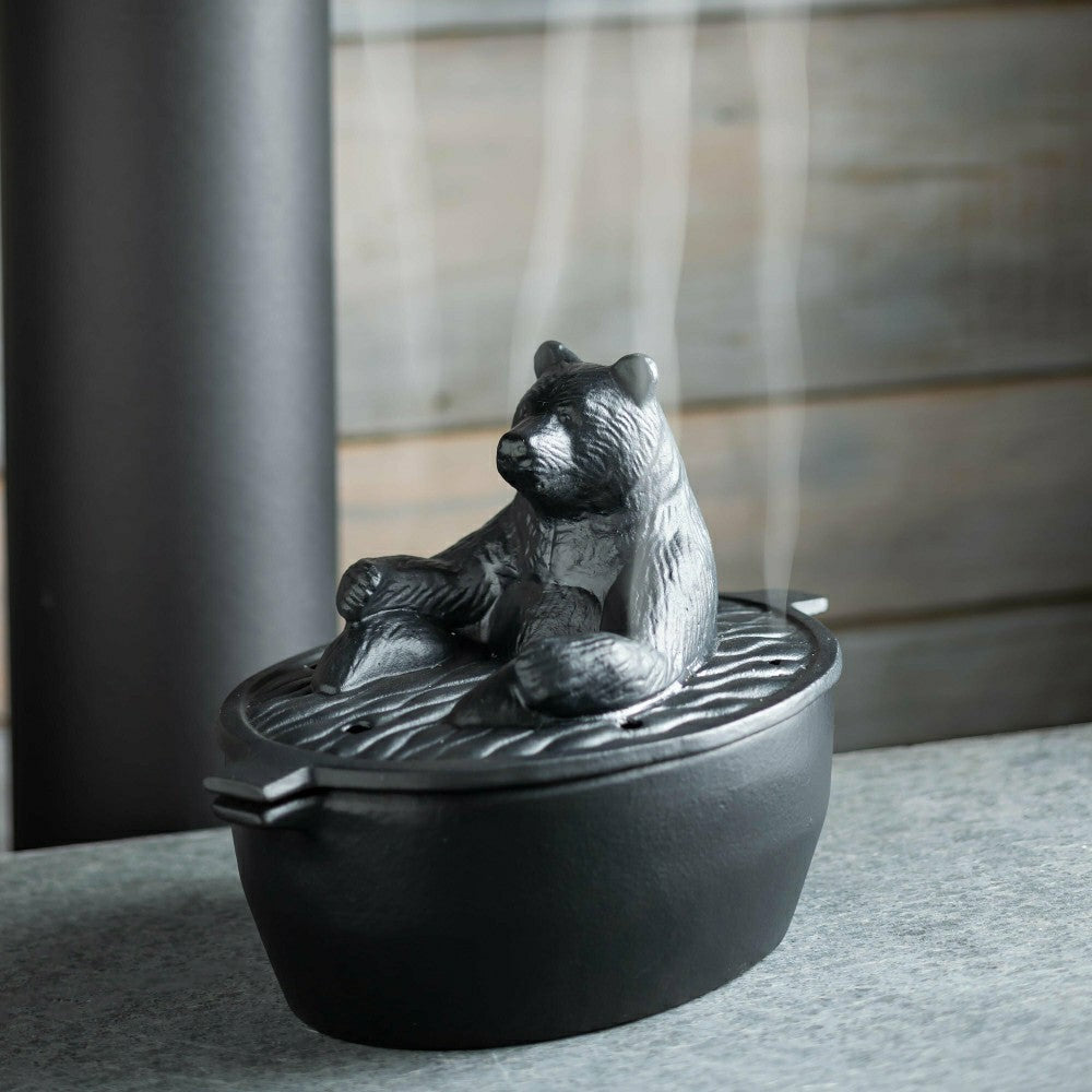 Plow & Hearth Bear in Bath Wood Stove Steamer in Cast Iron