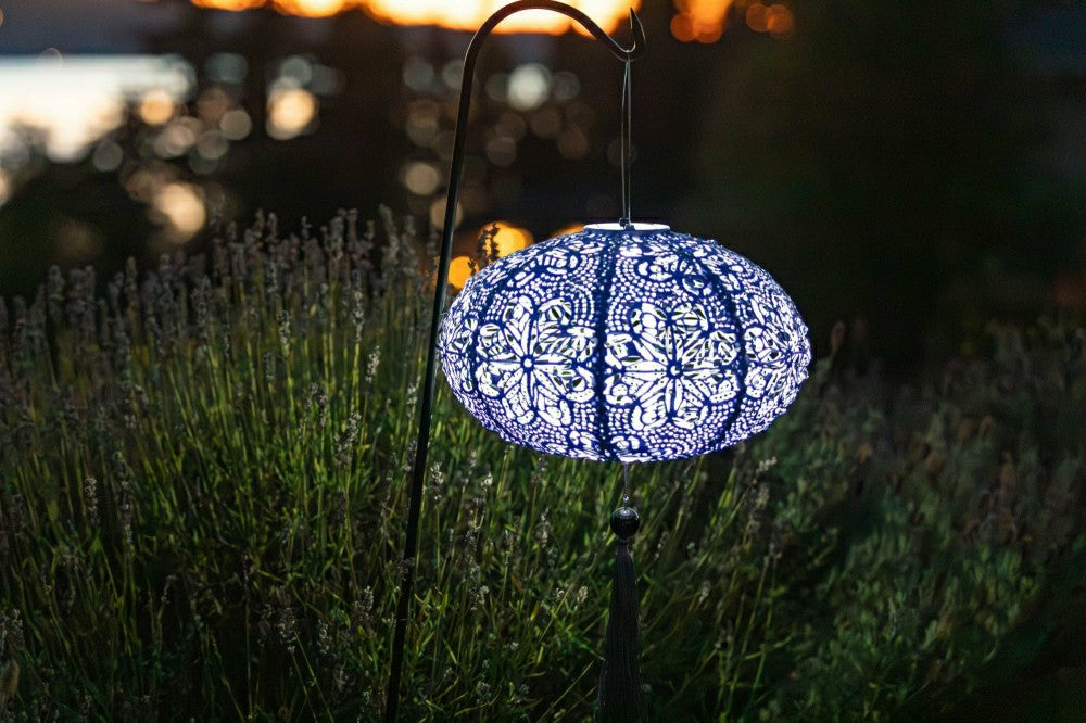 Plow & Hearth Soji Stella - Tassel Oval - 14" Solar Lantern