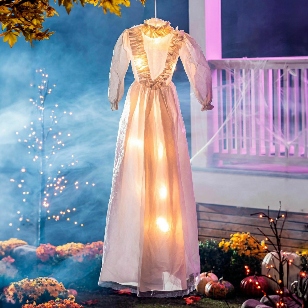 Plow & Hearth Lighted Hanging Ghostly Dress
