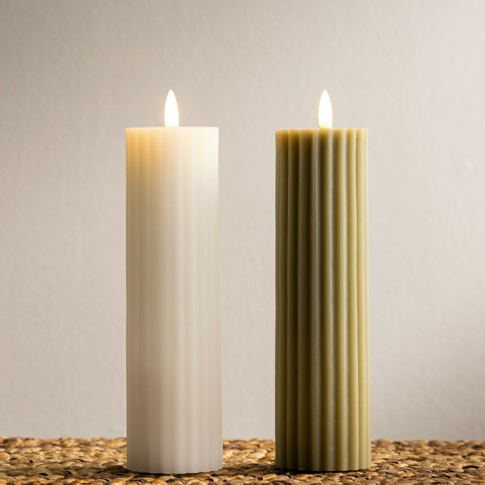 Plow & Hearth LED Flameless Candle, 9"