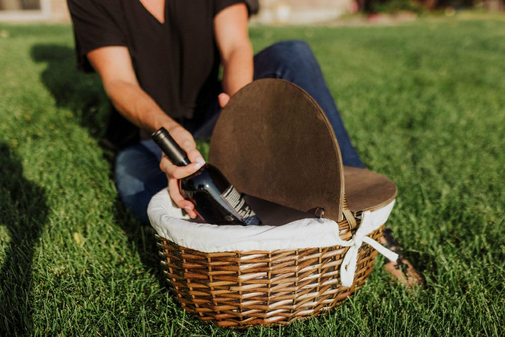 Plow & Hearth Country Picnic Basket