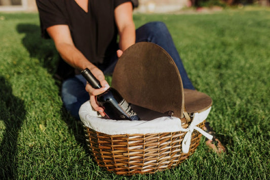 Plow & Hearth Country Picnic Basket