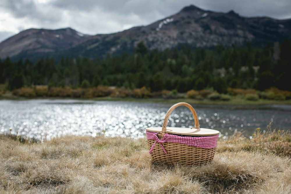 Plow & Hearth Country Picnic Basket