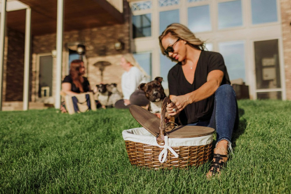 Plow & Hearth Country Picnic Basket