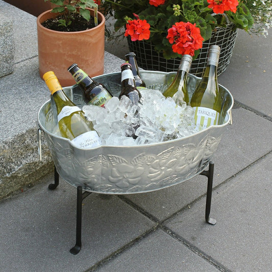 Plow & Hearth Galvanized Embossed Tub