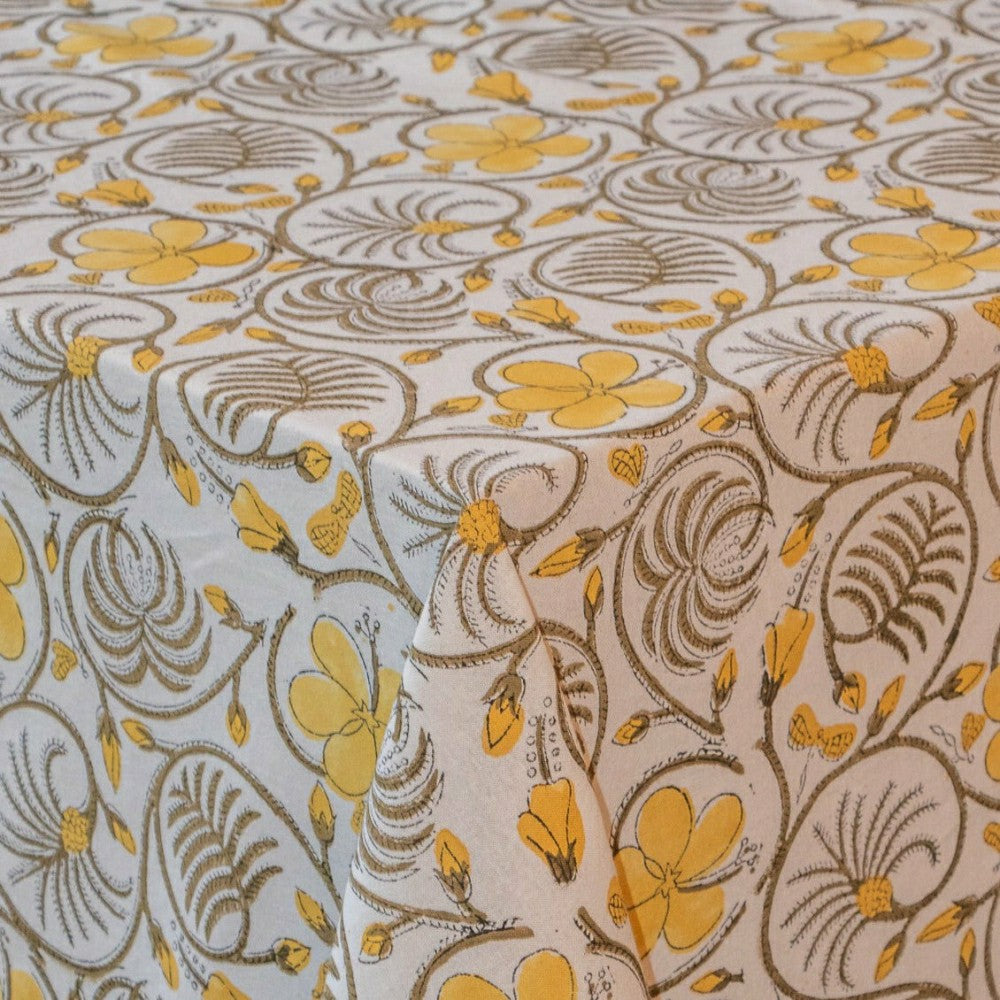 Plow & Hearth Summer of Love Tablecloth
