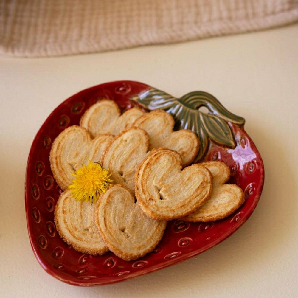 Plow & Hearth Ceramic Strawberry Platter