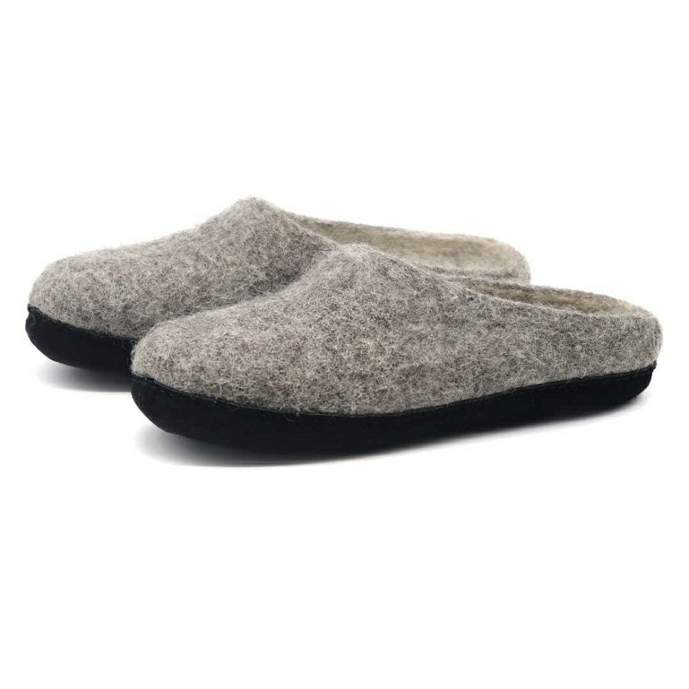Plow & Hearth Womens Astoria Noir Wool House Slippers