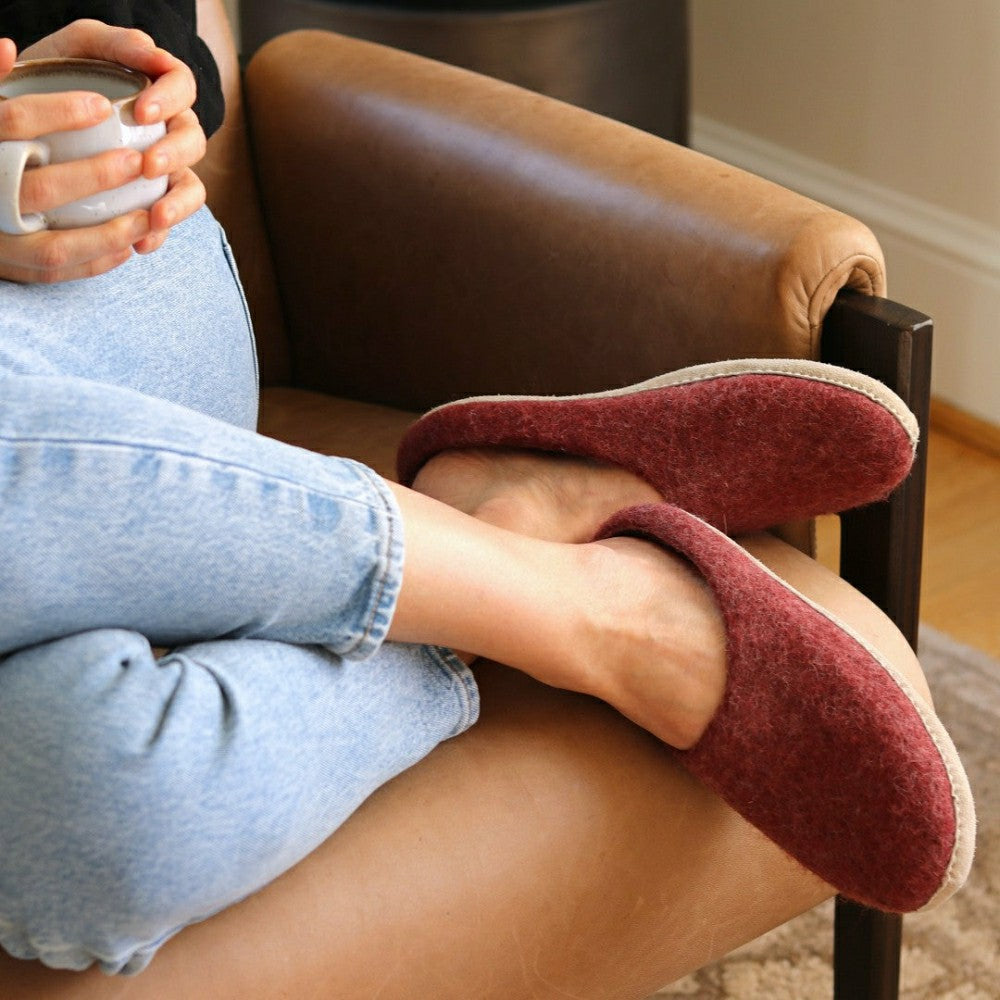 Plow & Hearth Womens Astoria Wool House Slippers