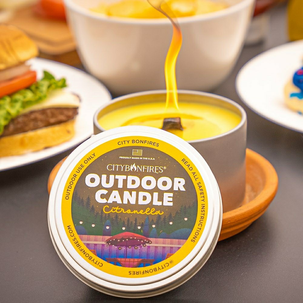 Plow & Hearth Outdoor Party Box