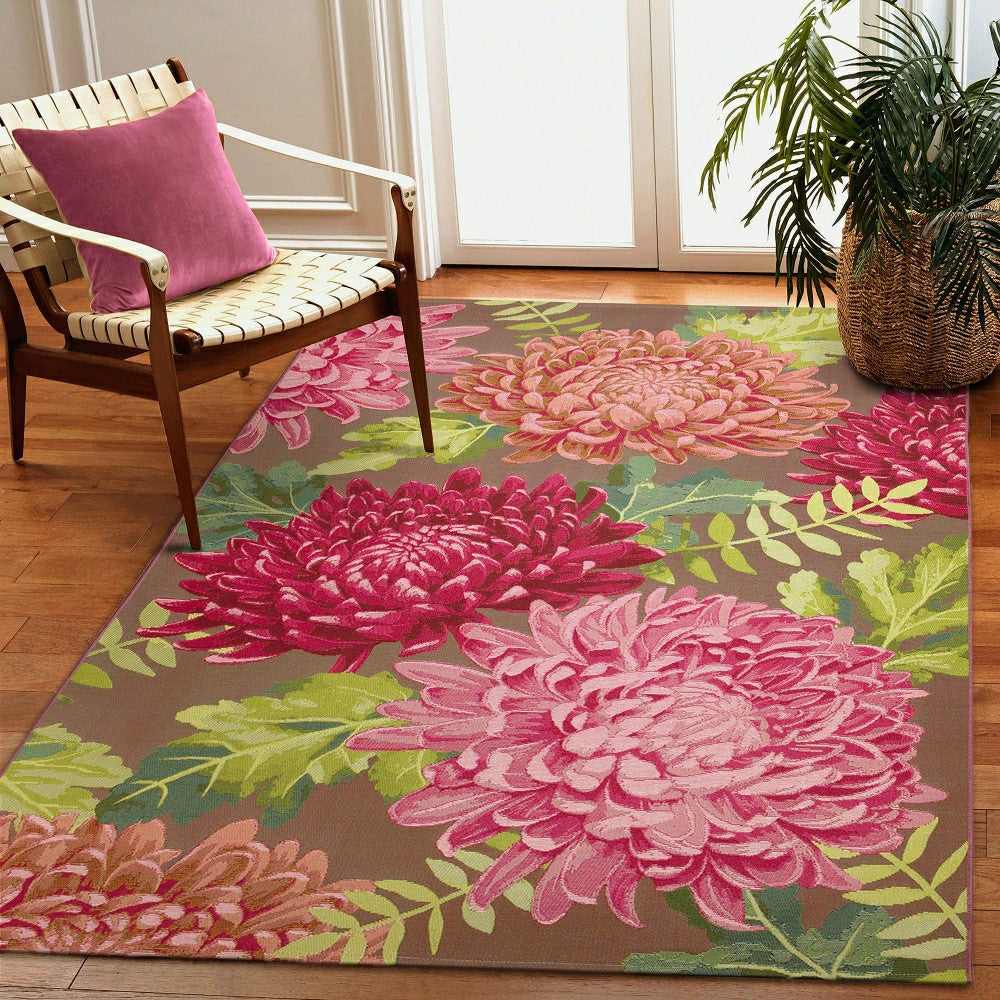 Plow & Hearth Indoor/Outdoor Chrysanthemum Polypropylene Rug, 4'10" x 7'6"