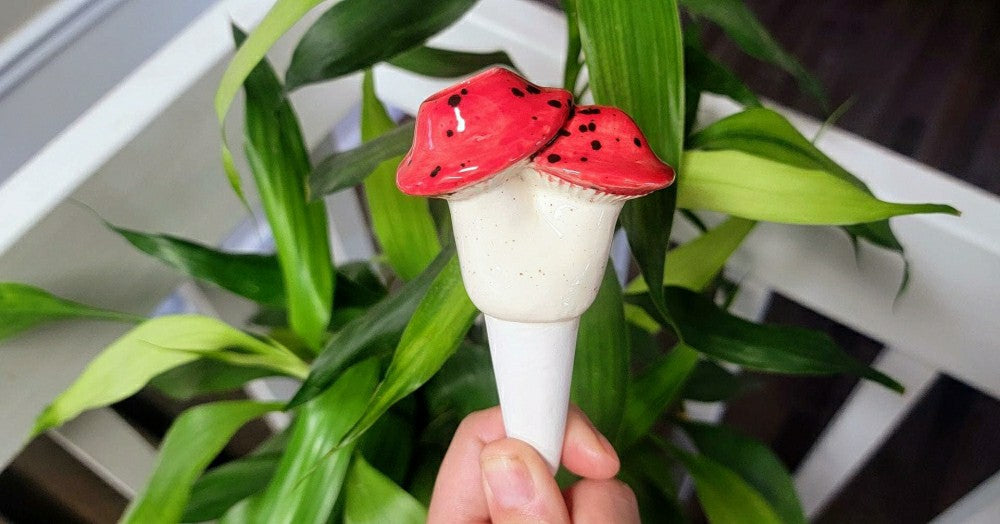 Plow & Hearth Small Mushroom Watering Spike