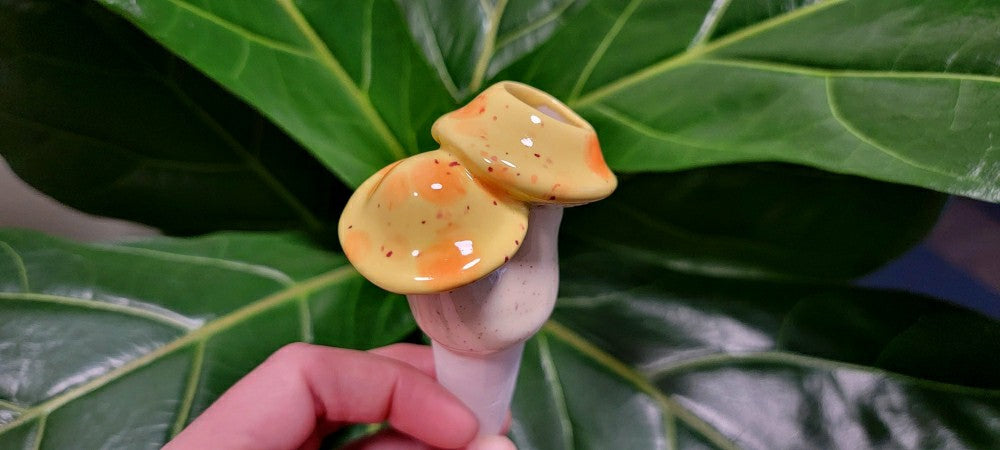 Plow & Hearth Small Mushroom Watering Spike