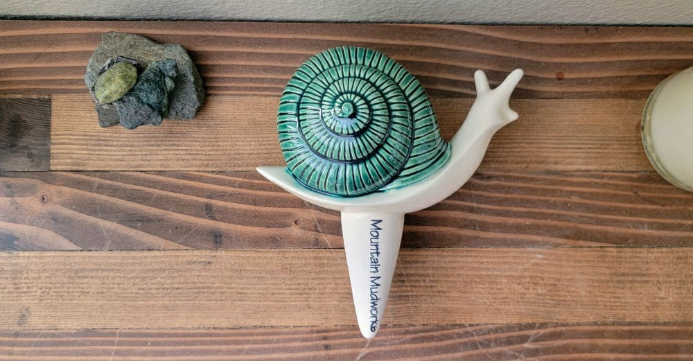 Plow & Hearth Snail Watering Spike
