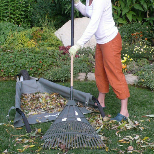 Plow & Hearth Original WheelEasy Foldable Garden Cart (Wheelbarrow)