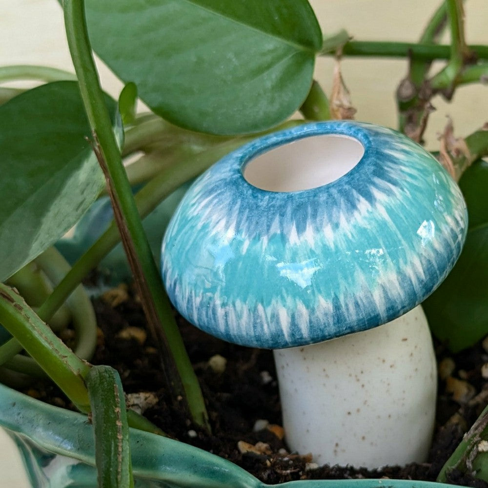 Plow & Hearth Medium Mushroom Watering Spike