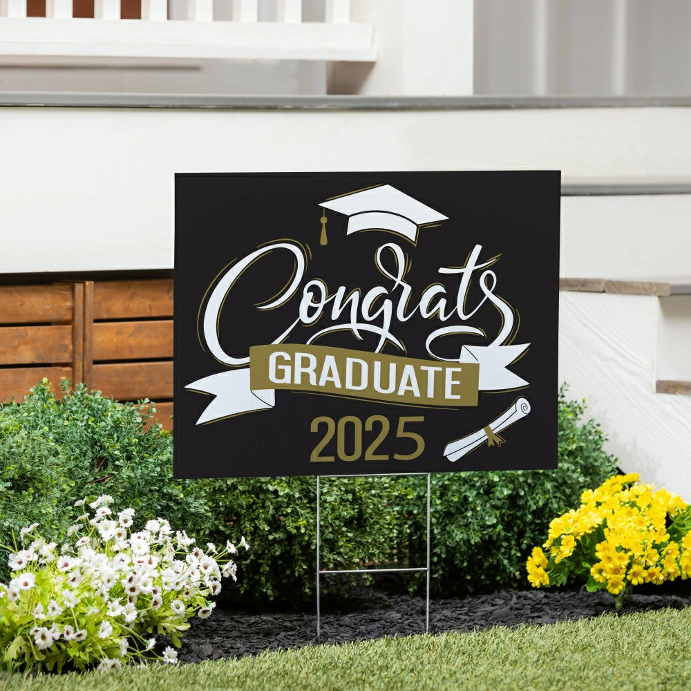 Plow & Hearth Congrats Graduate 2025 Coroplast Yard Sign with H-Stake