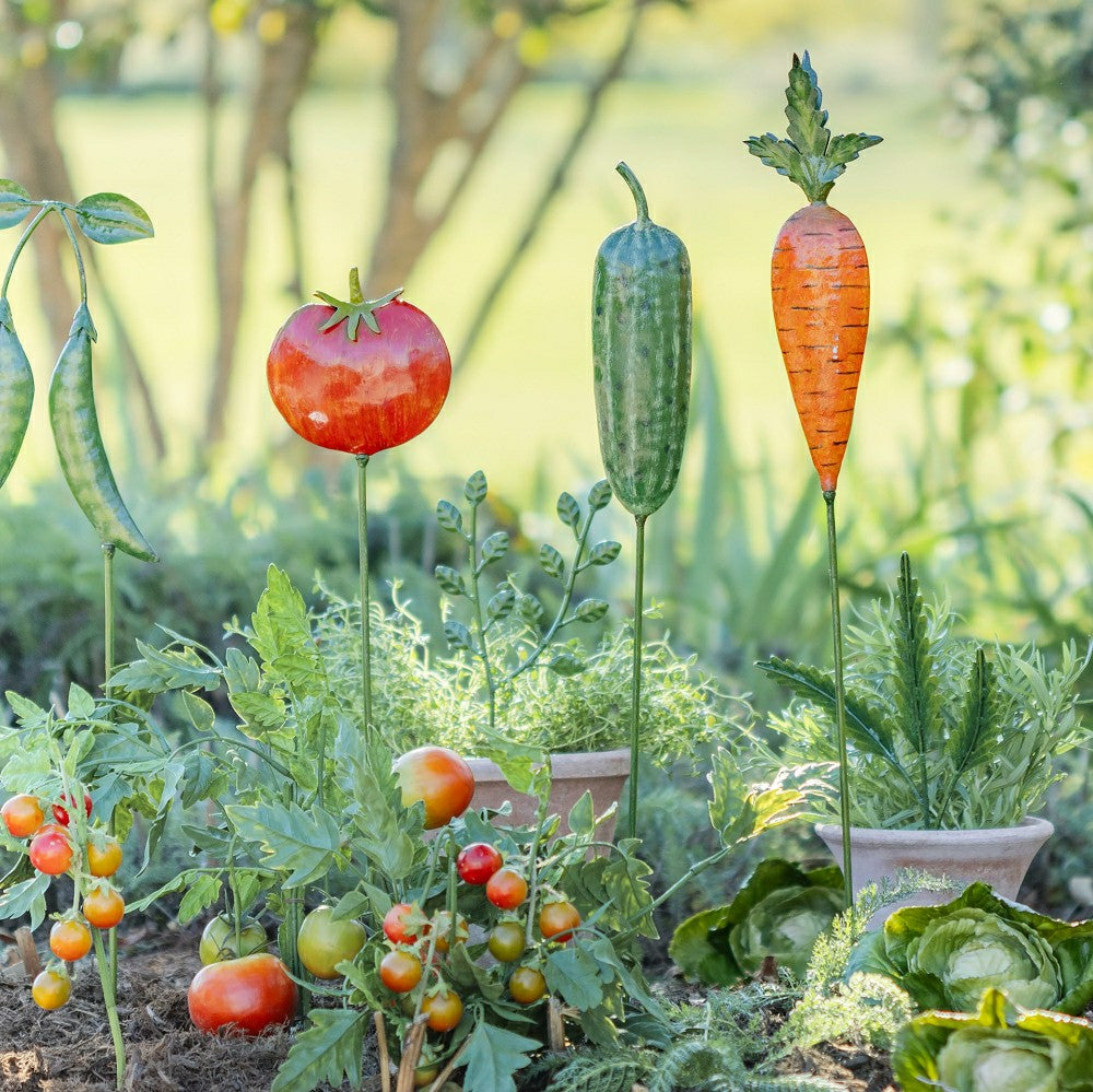Plow & Hearth Vegetable Shaped Metal Plant Stakes, Set of 4