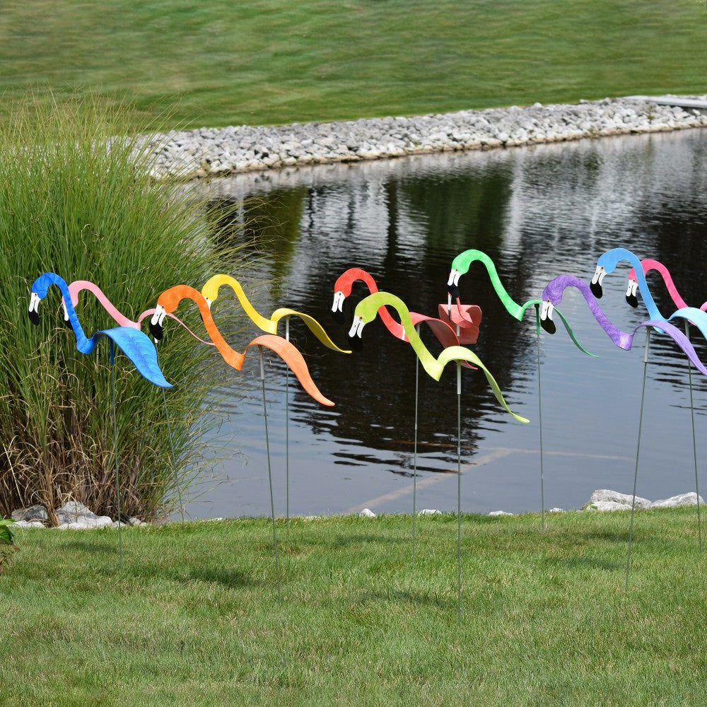 Plow & Hearth Hot Pink Dancing Flamingo Sculpture