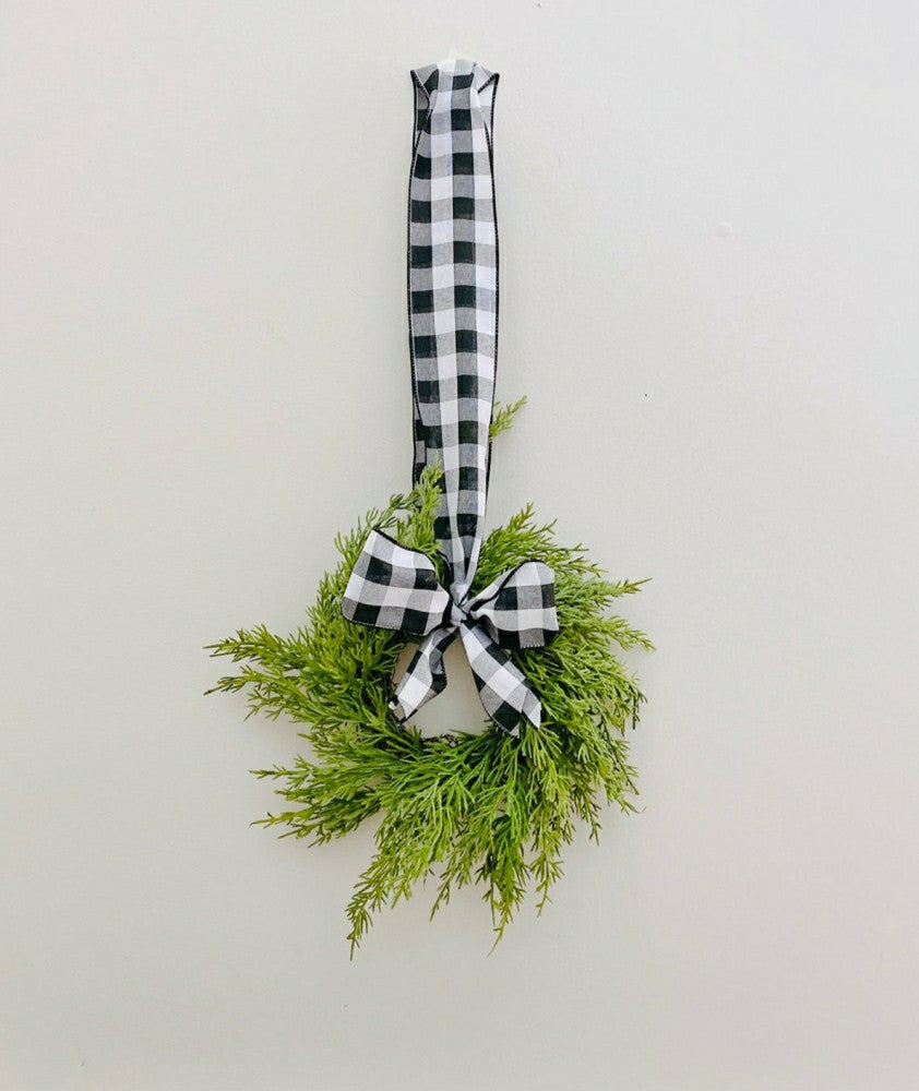 Plow & Hearth Mini Wreath