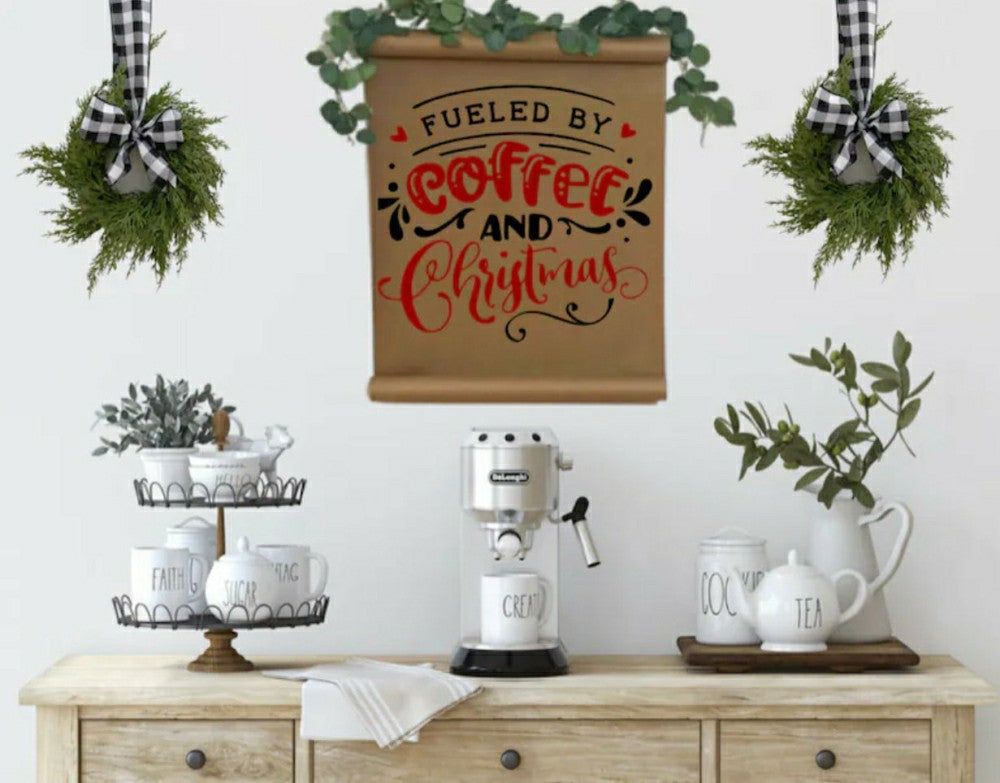Plow & Hearth Mini Wreath