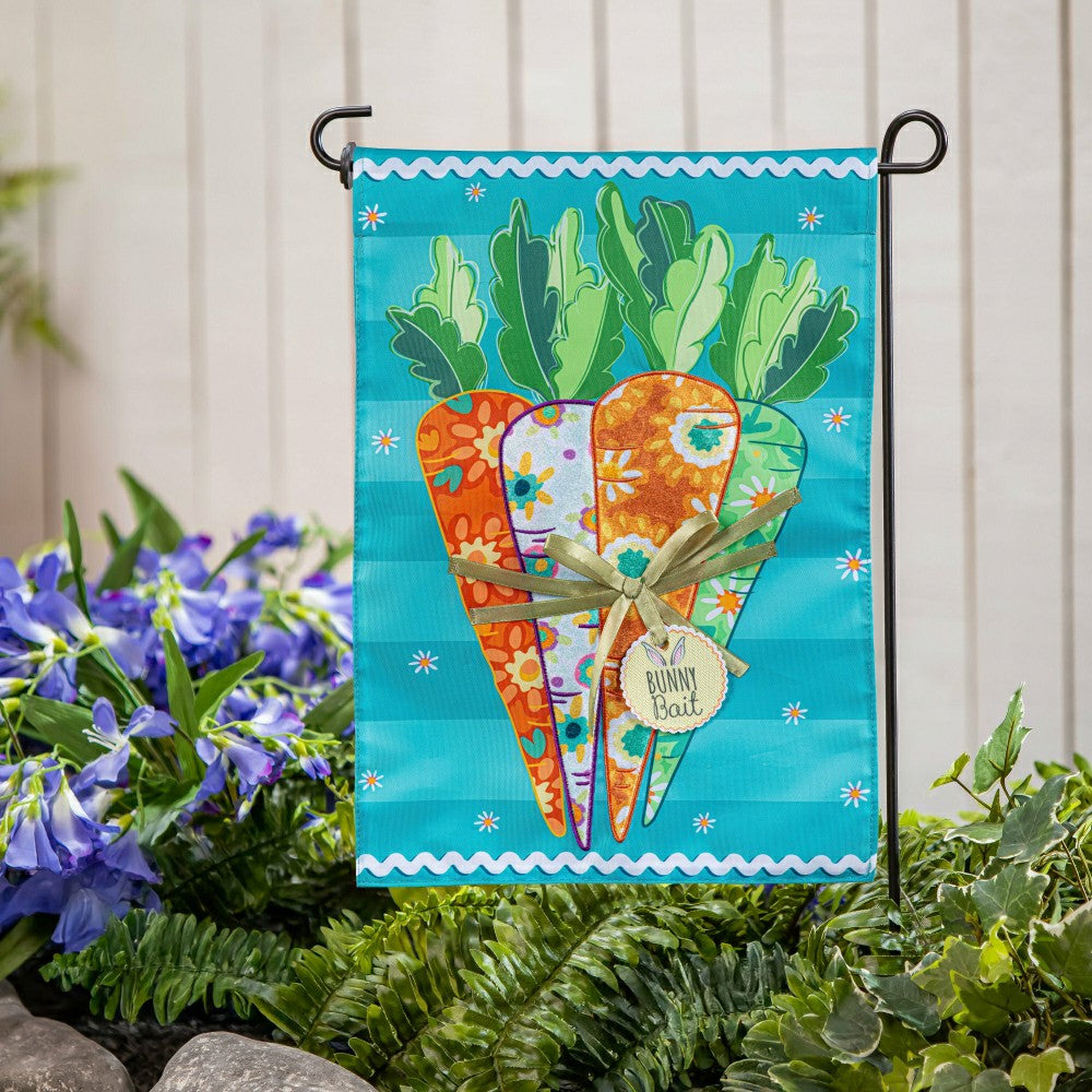 Plow & Hearth Bunny Bait Bunch Applique Garden Flag