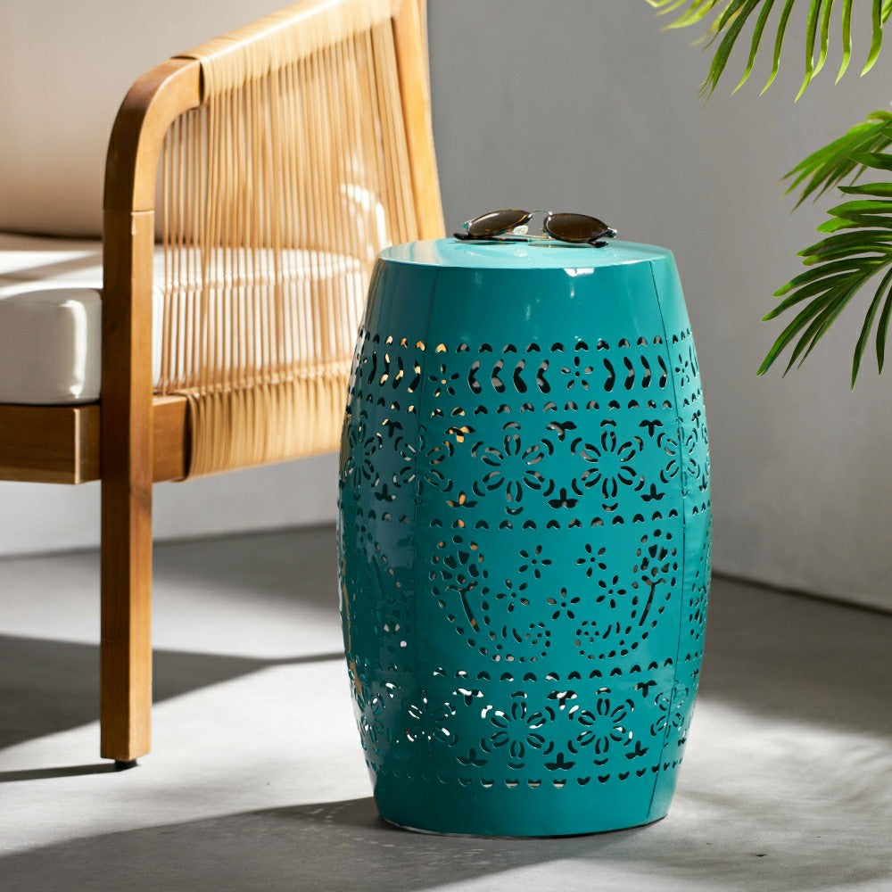 Plow & Hearth Bloom Outdoor Lace-Cut Side Table
