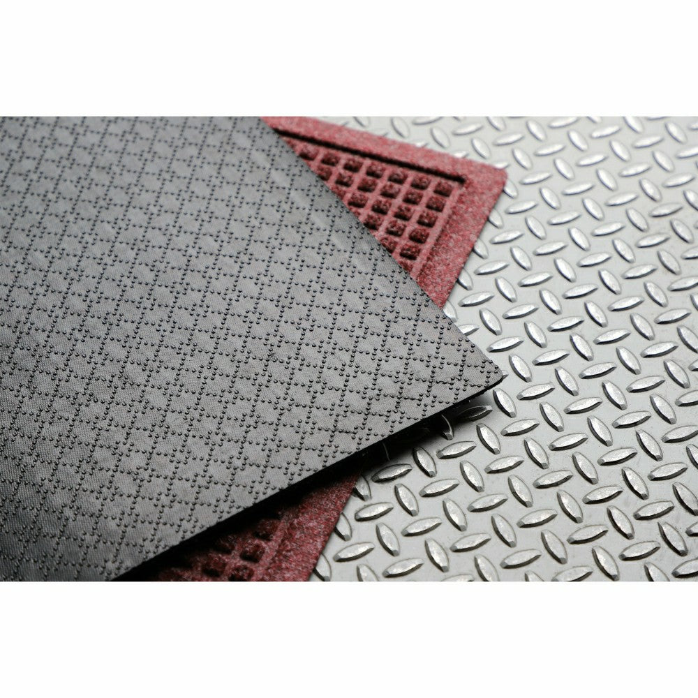 Plow & Hearth WaterHog® Indoor/Outdoor Cubes Doormat, 4' x 6'