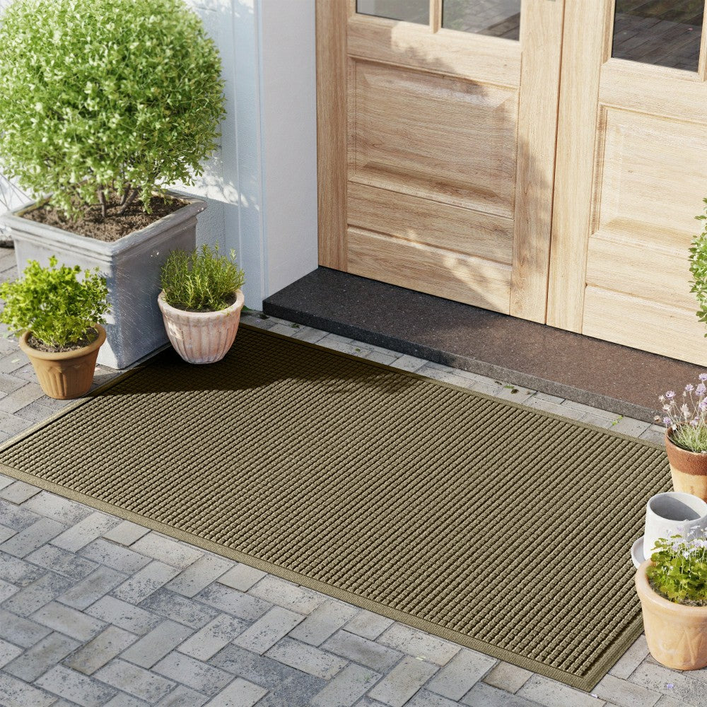 Plow & Hearth WaterHog® Indoor/Outdoor Cubes Doormat, 4' x 6'