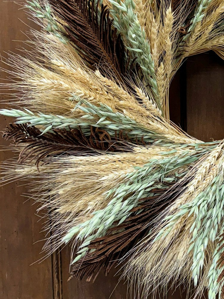 Plow & Hearth Blond Wheat and Fern Fonds Dried Wreath