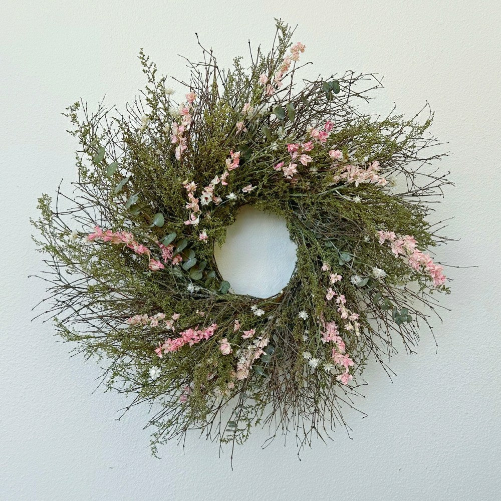 Plow & Hearth Eucalyptus and Sweet Annie Floral Dried Wreath