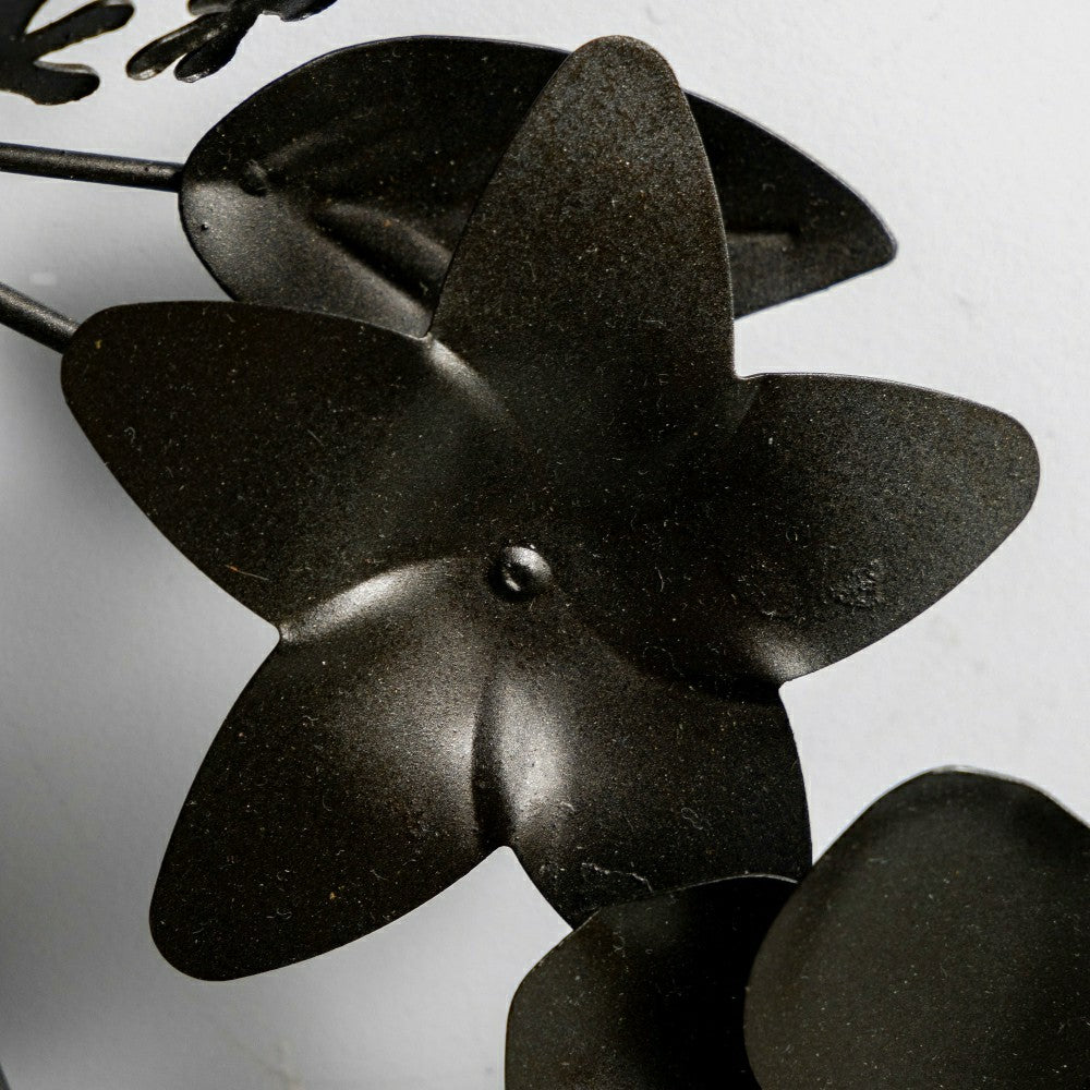 Plow & Hearth Recycled Metal Black Floral Leaf Wreath
