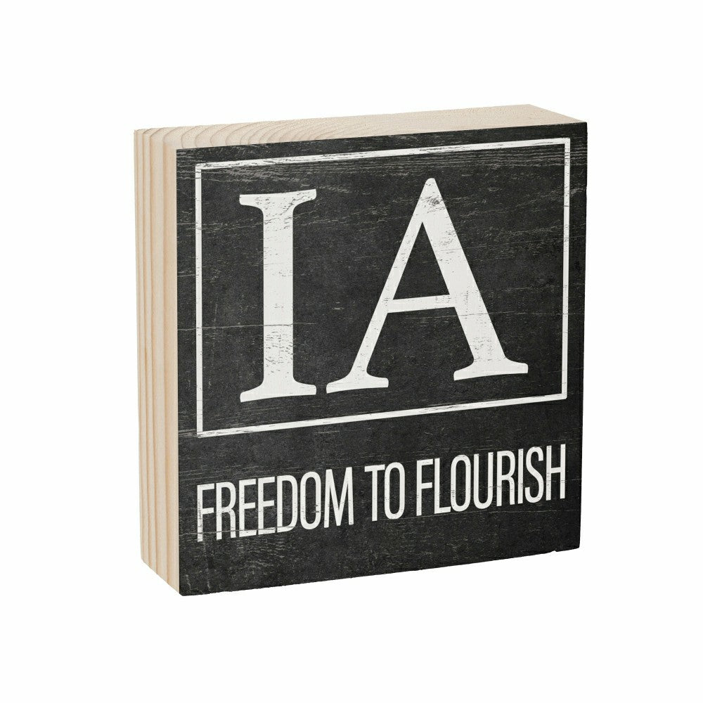 Plow & Hearth State Sign Wood Block Iowa 6"x6"