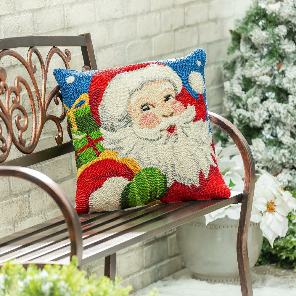 Plow & Hearth Indoor/Outdoor Hooked Pillow Santa Polypropylene, 18"x18"