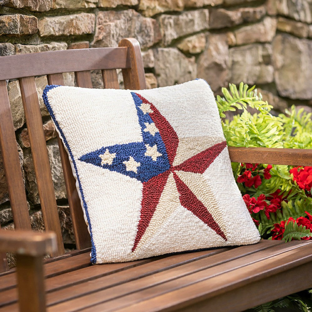 Plow & Hearth Indoor/Outdoor Hand-Hooked Star Throw Pillow