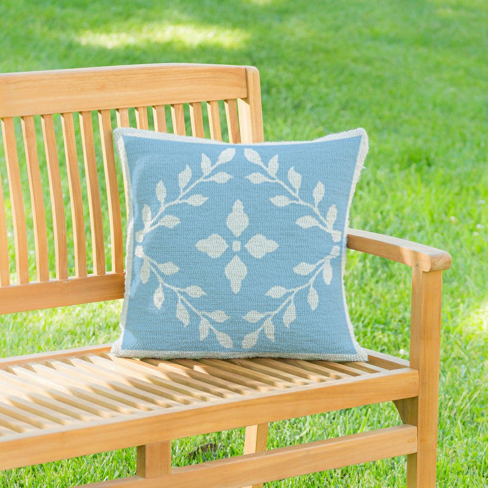 Plow & Hearth Light Blue Diamonds Indoor/Outdoor Hooked Pillow 18"x18"