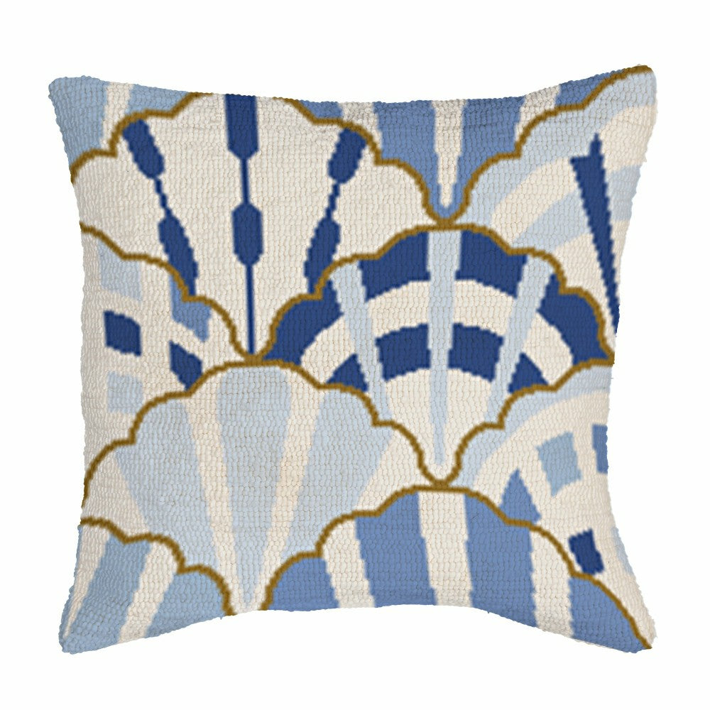 Plow & Hearth Blue Coastal Shells Pattern Indoor/Outdoor Hooked Pillow 18"x18"