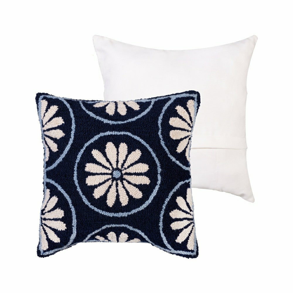 Plow & Hearth Blue Coastal Indoor/Outdoor Hooked Pillow 18"x18"