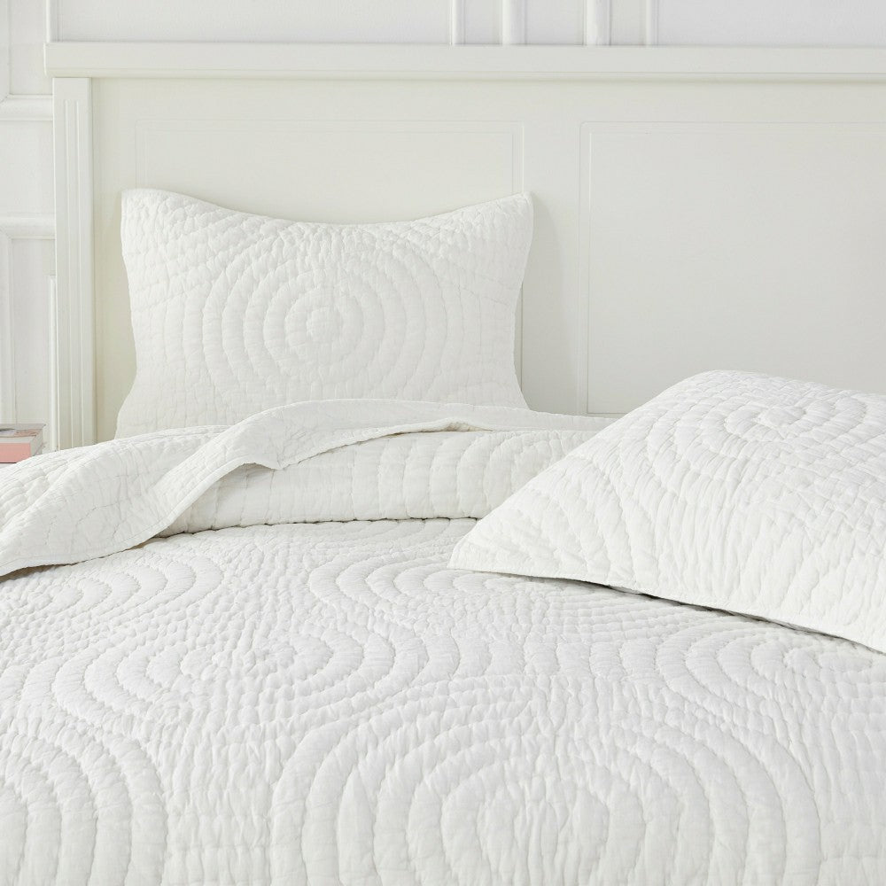 Plow & Hearth Halo Cotton Voile Hand Stitched Quilt Set