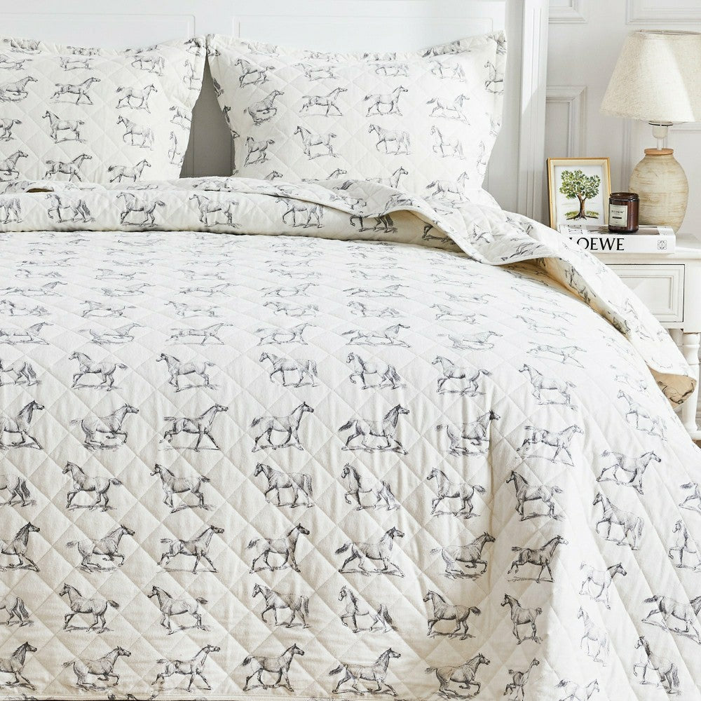 Plow & Hearth Horses Cotton Flannel Quilt Set