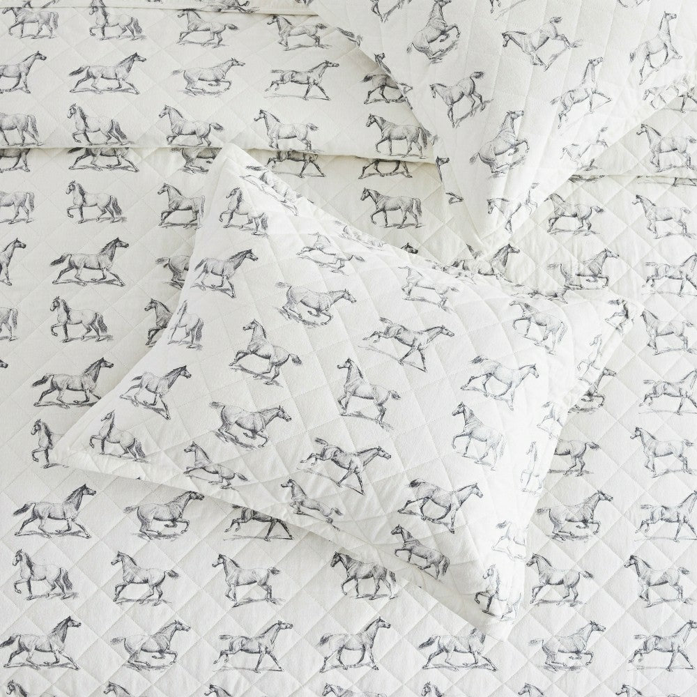 Plow & Hearth Horses Cotton Flannel Quilt Set